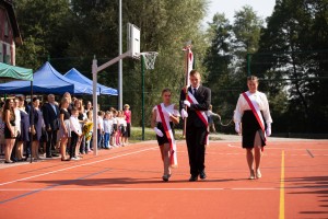 rozpoczecie-roku-szkolnego-w-slotowej.jpg
