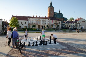 wystawa-krolewska-gra-w-krolewskim-miescie-pilznie.jpg