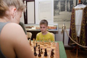 wystawa-krolewska-gra-w-krolewskim-miescie-pilznie.jpg