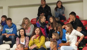 zawody-strazackie-w-pilznie-kibice.jpg
