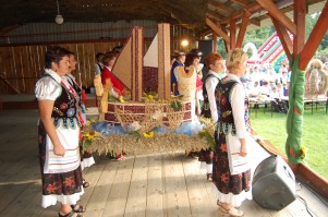 dozynki-gminne-w-lekach-gornych.jpg