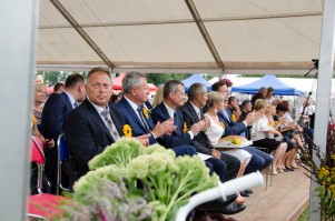 dozynki-gminne-w-lipinach-czesc-oficjalna.jpg