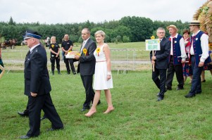 dozynki-gminne-w-lipinach-czesc-oficjalna.jpg