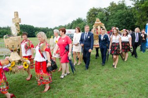 dozynki-gminne-w-lipinach-czesc-oficjalna.jpg