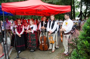dozynki-gminne-w-lipinach-msza-sw.jpg