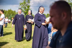 parafialna-majowka-z-siostrami-sluzebniczkami-cz-2.jpg