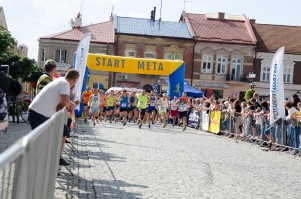 iv-urodzinowy-bieg-miasta-pilzna-cz-1.jpg