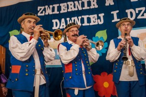 zwiernik-w-obiektywie-dawniej-i-dzis.jpg