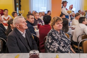 zwiernik-w-obiektywie-dawniej-i-dzis.jpg