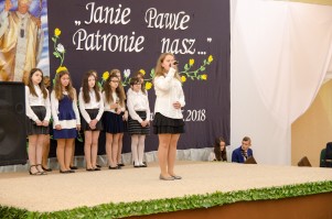 nadanie-imienia-jana-pawla-ii-szkole-podstawowej-w-machowej-cz-1.jpg