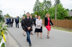 nadanie-imienia-jana-pawla-ii-szkole-podstawowej-w-machowej-cz-1.jpg