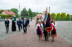 nadanie-imienia-jana-pawla-ii-szkole-podstawowej-w-machowej-cz-1.jpg