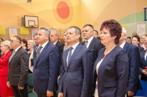 nadanie-imienia-jana-pawla-ii-szkole-podstawowej-w-machowej-cz-1.jpg