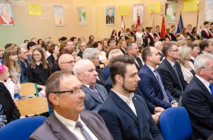 nadanie-imienia-jana-pawla-ii-szkole-podstawowej-w-machowej-cz-1.jpg