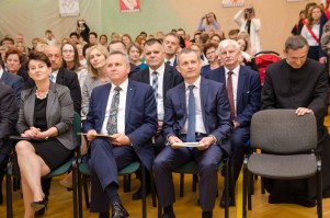 nadanie-imienia-jana-pawla-ii-szkole-podstawowej-w-machowej-cz-1.jpg