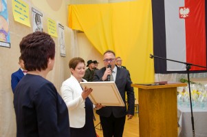 nadanie-imienia-jana-pawla-ii-szkole-podstawowej-w-machowej-cz-1.jpg