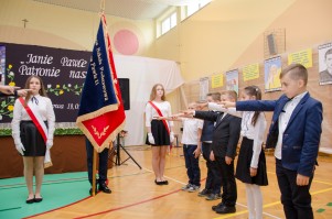 nadanie-imienia-jana-pawla-ii-szkole-podstawowej-w-machowej-cz-1.jpg