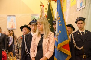 nadanie-imienia-jana-pawla-ii-szkole-podstawowej-w-machowej-cz-1.jpg