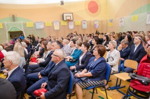 nadanie-imienia-jana-pawla-ii-szkole-podstawowej-w-machowej-cz-1.jpg