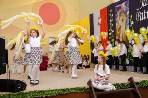 nadanie-imienia-jana-pawla-ii-szkole-podstawowej-w-machowej-cz-2.jpg