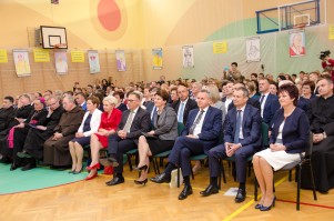 nadanie-imienia-jana-pawla-ii-szkole-podstawowej-w-machowej-cz-2.jpg