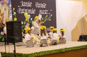 nadanie-imienia-jana-pawla-ii-szkole-podstawowej-w-machowej-cz-2.jpg