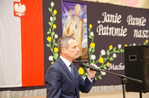 nadanie-imienia-jana-pawla-ii-szkole-podstawowej-w-machowej-cz-2.jpg