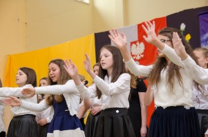 nadanie-imienia-jana-pawla-ii-szkole-podstawowej-w-machowej-cz-2.jpg