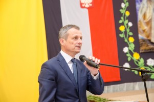 nadanie-imienia-jana-pawla-ii-szkole-podstawowej-w-machowej-cz-2.jpg