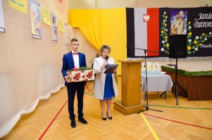 nadanie-imienia-jana-pawla-ii-szkole-podstawowej-w-machowej-cz-2.jpg