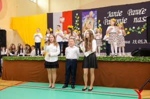 nadanie-imienia-jana-pawla-ii-szkole-podstawowej-w-machowej-cz-2.jpg