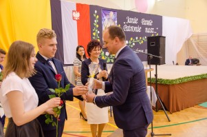 nadanie-imienia-jana-pawla-ii-szkole-podstawowej-w-machowej-cz-2.jpg
