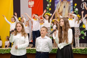 nadanie-imienia-jana-pawla-ii-szkole-podstawowej-w-machowej-cz-2.jpg