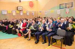 nadanie-imienia-jana-pawla-ii-szkole-podstawowej-w-machowej-cz-2.jpg