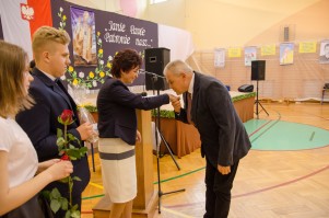 nadanie-imienia-jana-pawla-ii-szkole-podstawowej-w-machowej-cz-2.jpg