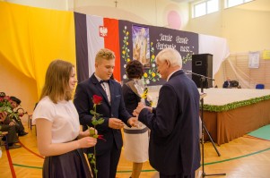 nadanie-imienia-jana-pawla-ii-szkole-podstawowej-w-machowej-cz-2.jpg