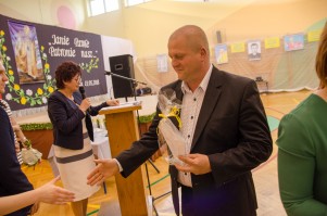 nadanie-imienia-jana-pawla-ii-szkole-podstawowej-w-machowej-cz-2.jpg