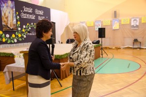 nadanie-imienia-jana-pawla-ii-szkole-podstawowej-w-machowej-cz-2.jpg