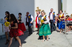 dozynki-gminne-w-lekach-dolnych-cz-1.jpg