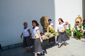 dozynki-gminne-w-lekach-dolnych-cz-1.jpg