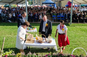 dozynki-gminne-w-lekach-dolnych-cz-2.jpg