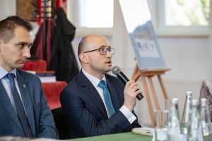 sesja-naukowa-i-prezentacja-monografii-pilzna.jpg
