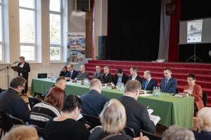 sesja-naukowa-i-prezentacja-monografii-pilzna.jpg