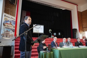 sesja-naukowa-i-prezentacja-monografii-pilzna.jpg