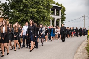 nadanie-imienia-jana-pawla-ii-szkole-podstawowej-w-machowej-msza-sw-fot-k-kosowski.jpg
