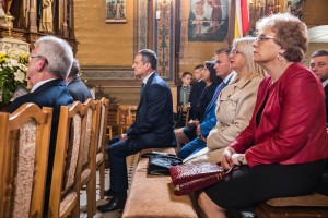 nadanie-imienia-jana-pawla-ii-szkole-podstawowej-w-machowej-msza-sw-fot-k-kosowski.jpg