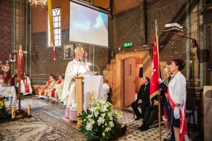 nadanie-imienia-jana-pawla-ii-szkole-podstawowej-w-machowej-msza-sw-fot-k-kosowski.jpg