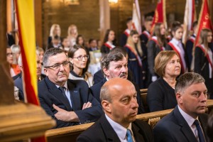 nadanie-imienia-jana-pawla-ii-szkole-podstawowej-w-machowej-msza-sw-fot-k-kosowski.jpg