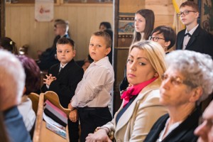 nadanie-imienia-jana-pawla-ii-szkole-podstawowej-w-machowej-msza-sw-fot-k-kosowski.jpg