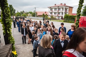 nadanie-imienia-jana-pawla-ii-szkole-podstawowej-w-machowej-msza-sw-fot-k-kosowski.jpg